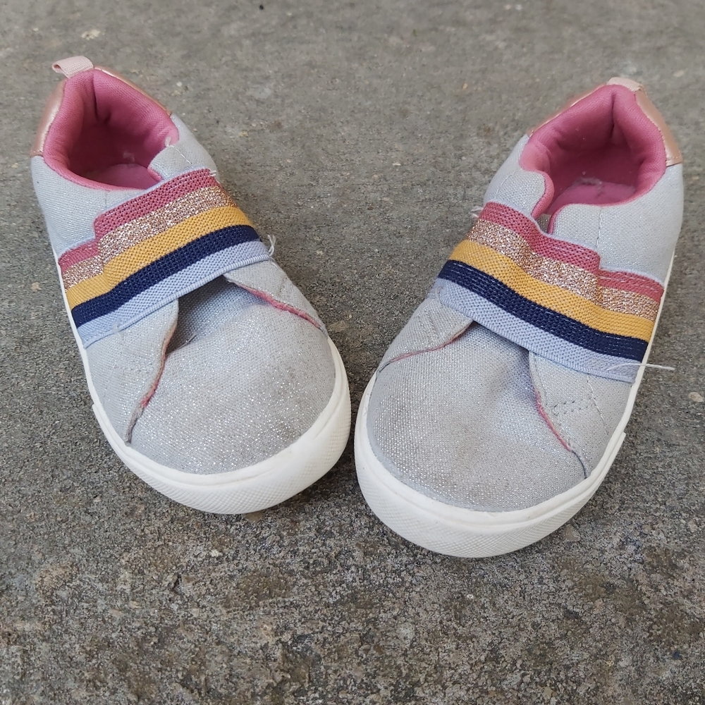 Toddler shoes size 10m